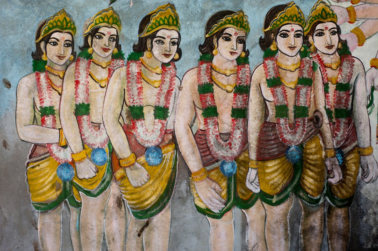 श्रीलंका के ईस्ट कोस्ट में संगमंकंद में एक धर्मस्थल की दीवार पर पेंटिंग। 29 मई 2010। द्वारा अज्ञात