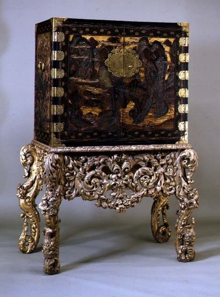 गिल्टवुड स्टैंड पर कैबिनेट, c.1680 (कैबिनेट) द्वारा डच स्कूल