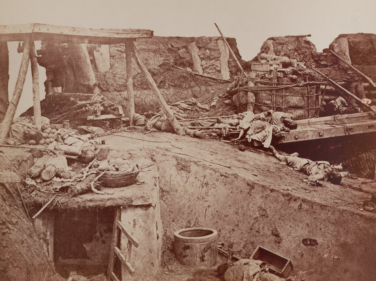 एक एंग्लो-फ्रांसीसी किला, दूसरे चीन युद्ध, पेकिंग, 1860 के दौरान एक लड़ाई के बाद द्वारा अंग्रेजी फोटोग्राफर