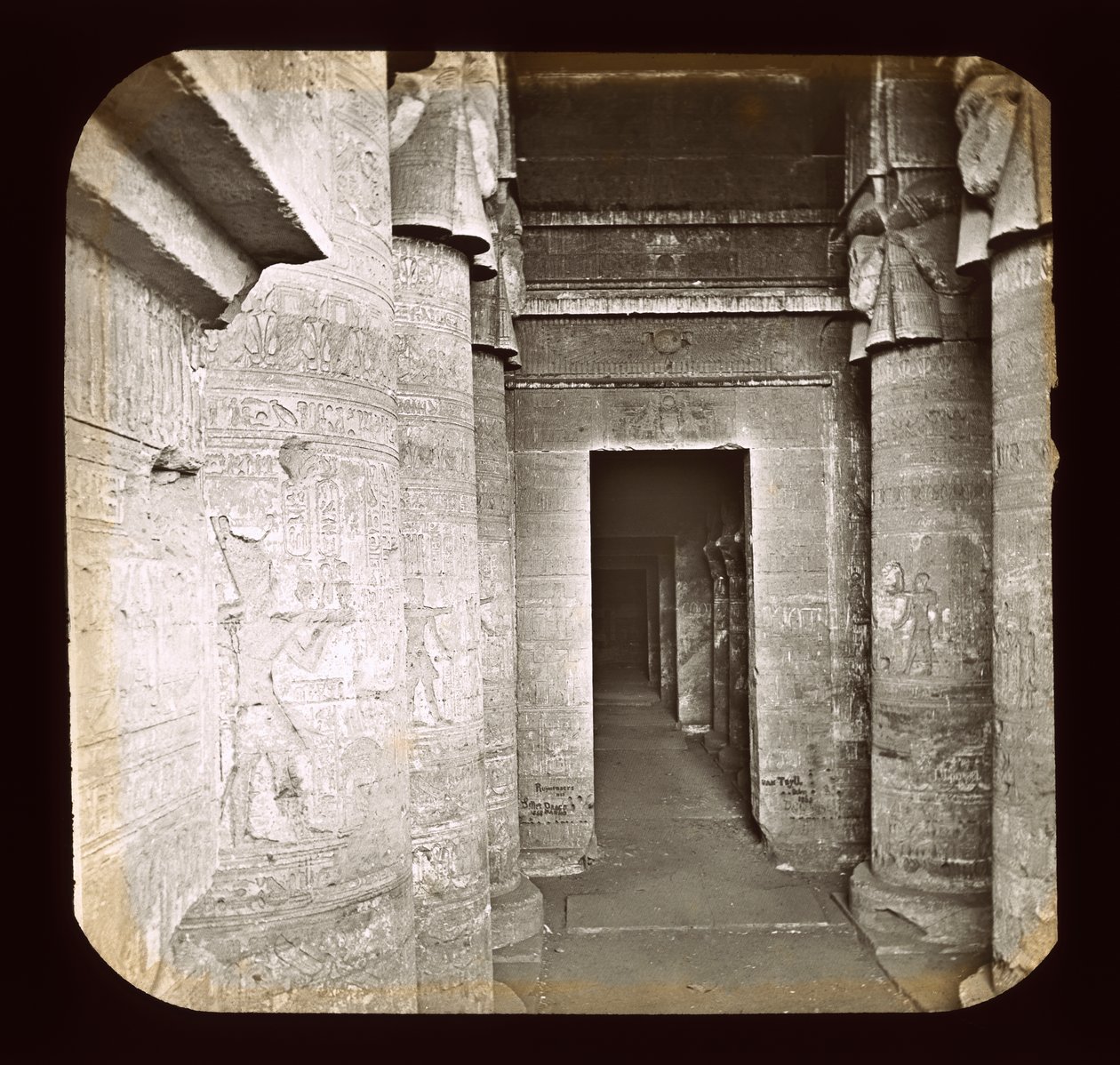 देंदरह का मंदिर (लालटेन स्लाइड) द्वारा अमेरिकी फोटोग्राफर