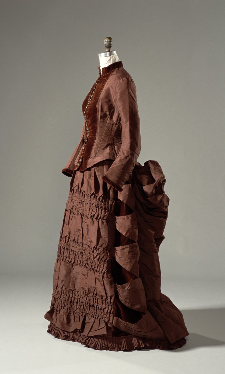 चलने की पोशाक, c.1880 द्वारा अमेरिकी स्कूल