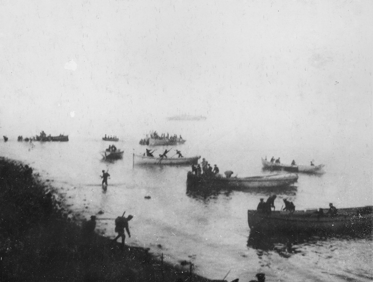 Anzac Cove पर लैंडिंग, सी। 1915 द्वारा ऑस्ट्रेलियाई फोटोग्राफर