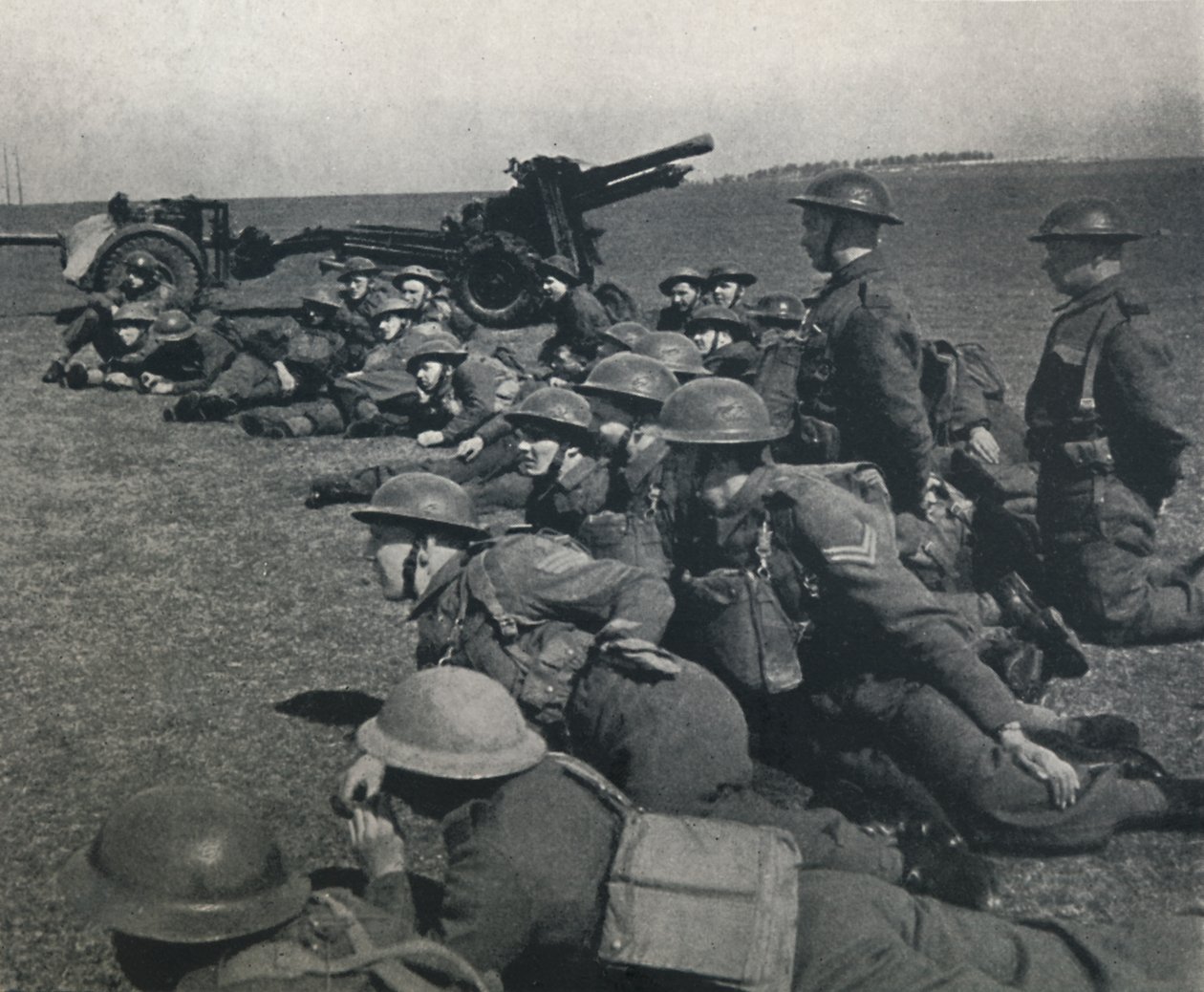 उपसंहार: कमांडिंग ऑफिसर ने 1941 को गाया द्वारा सेसिल बीटन