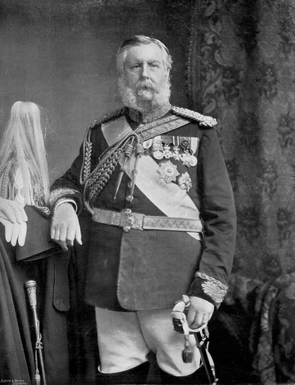 सक्से-वीमर के जनरल प्रिंस एडवर्ड, 1896 द्वारा इलियट और फ्राई