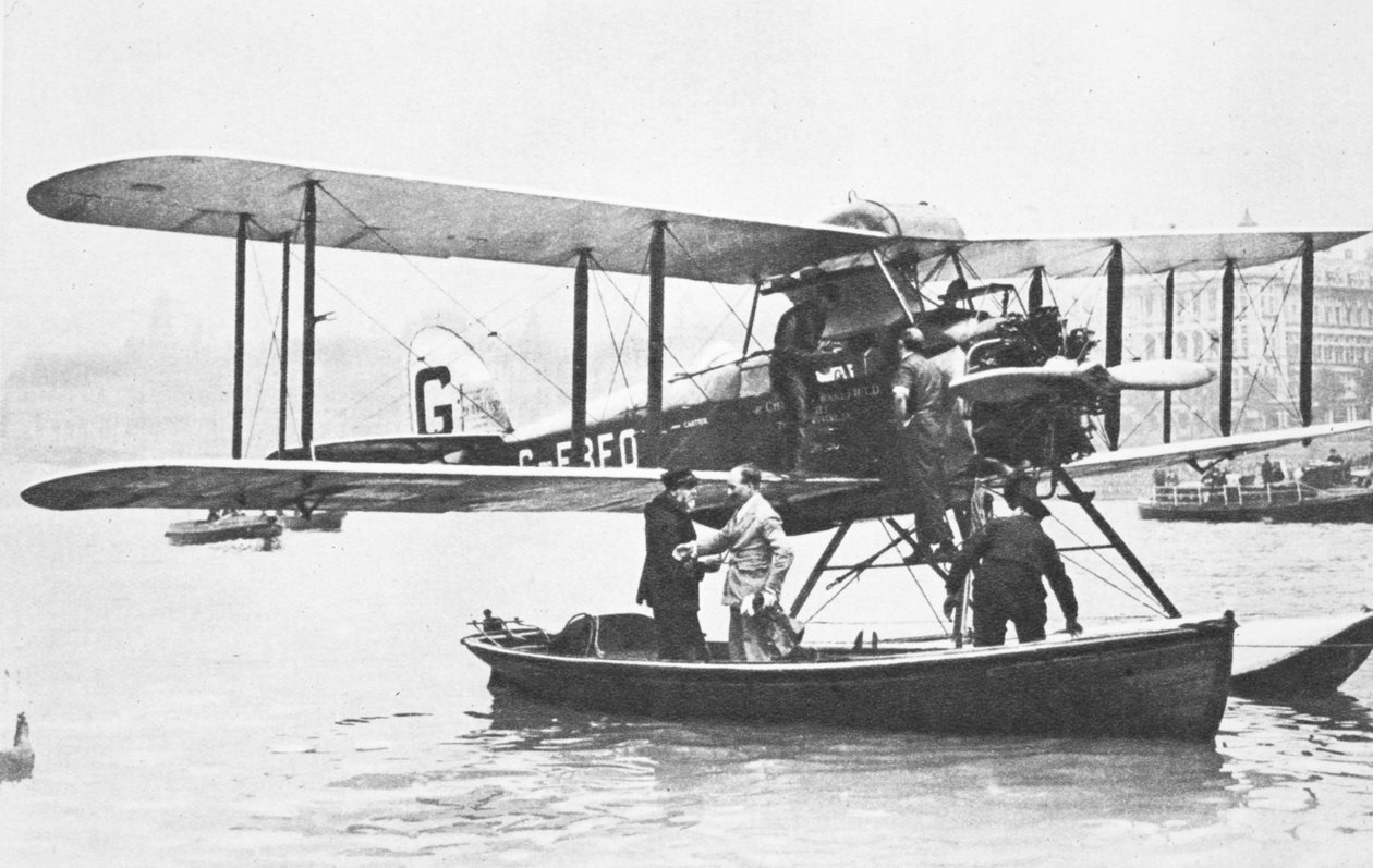 1 अक्टूबर 1926 को वेस्टमिंस्टर के टेम्स पर एलन कोभम ने लड़ाई की द्वारा अंग्रेजी फोटोग्राफर