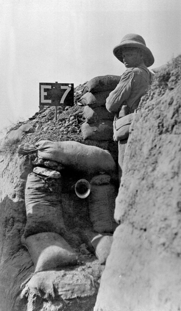 खाइयों में ब्रिटिश सेना, 1916, सन्नियत द्वारा अंग्रेजी फोटोग्राफर