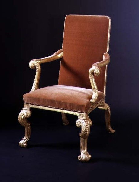 गिल्ट आर्मचेयर विथ वेल्वेट अपहोल्स्ट्री, c.1710 (गिल्ट और वेलवेट) द्वारा अंग्रेजी स्कूल