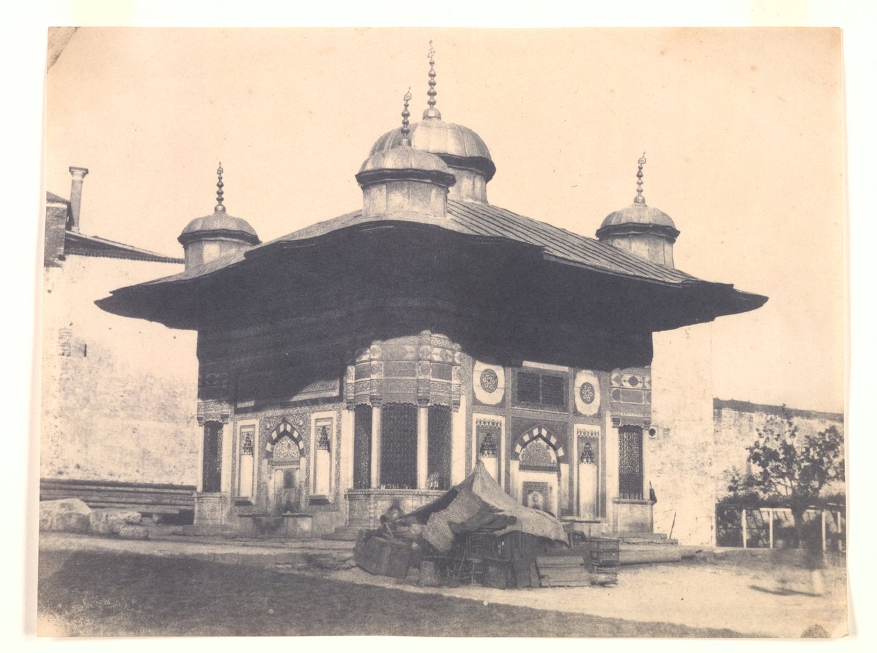  द्वारा अर्नेस्ट डी कारंजा