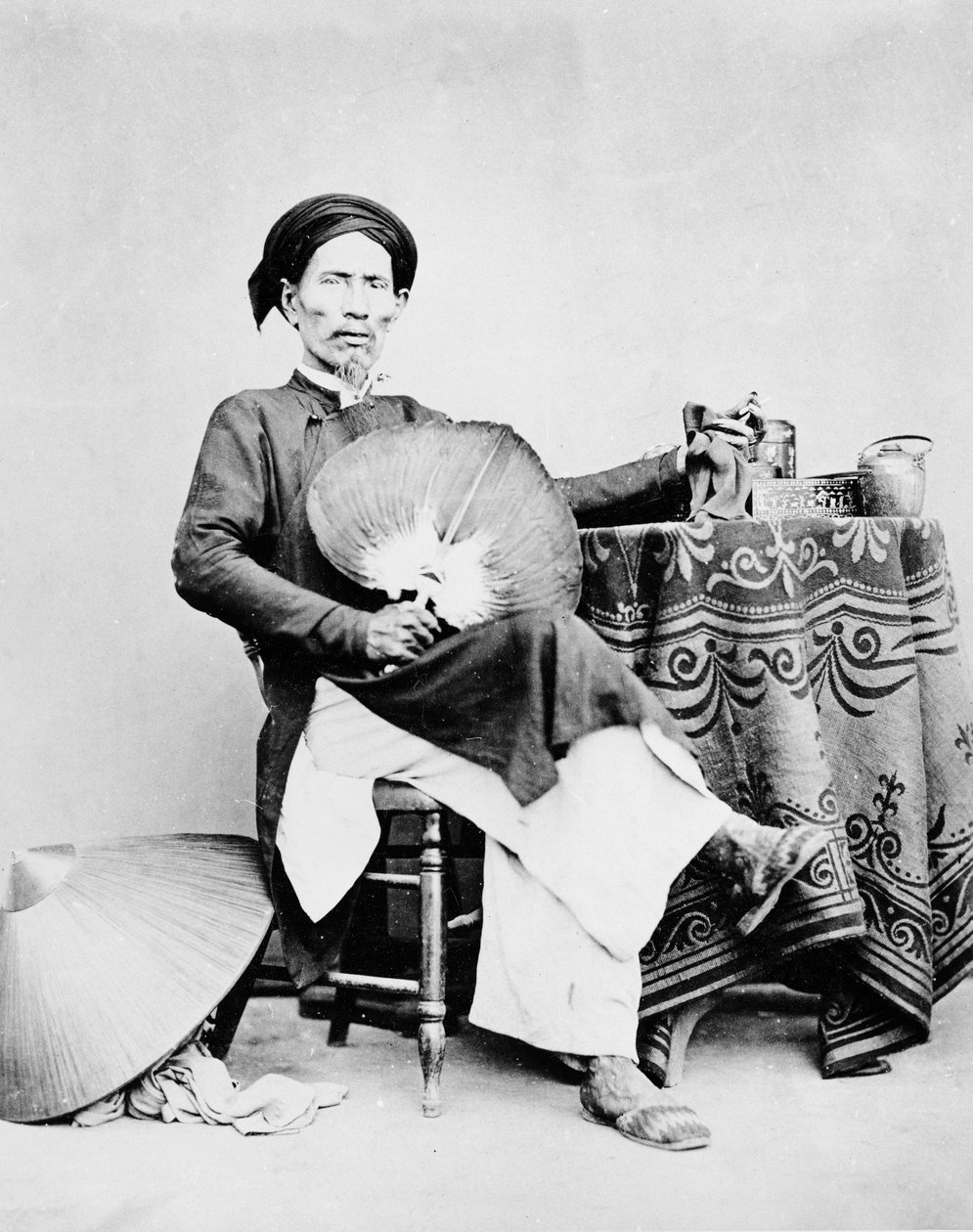 एनामाइट मैन, साइगॉन, c.1870s द्वारा यूरोपीय फोटोग्राफर