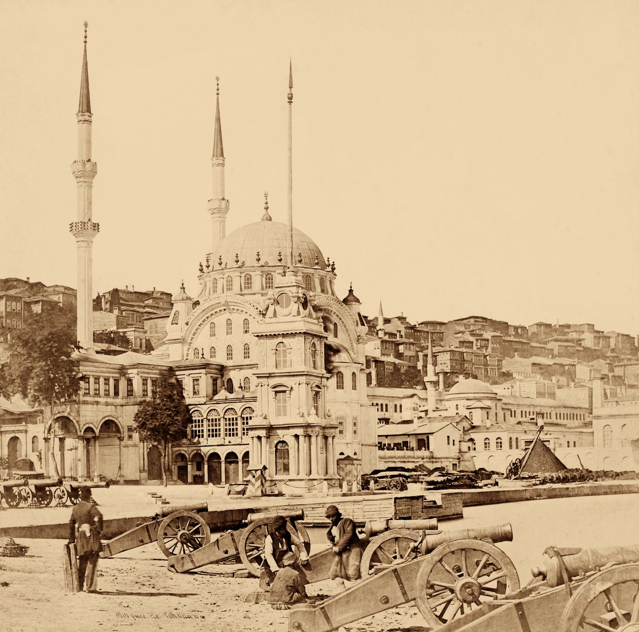 आर्टिलरी एंड म्यूनिशन स्टोर, इस्तांबुल, 1855 (सीपिया प्रिंट) द्वारा फेलिस बीटो