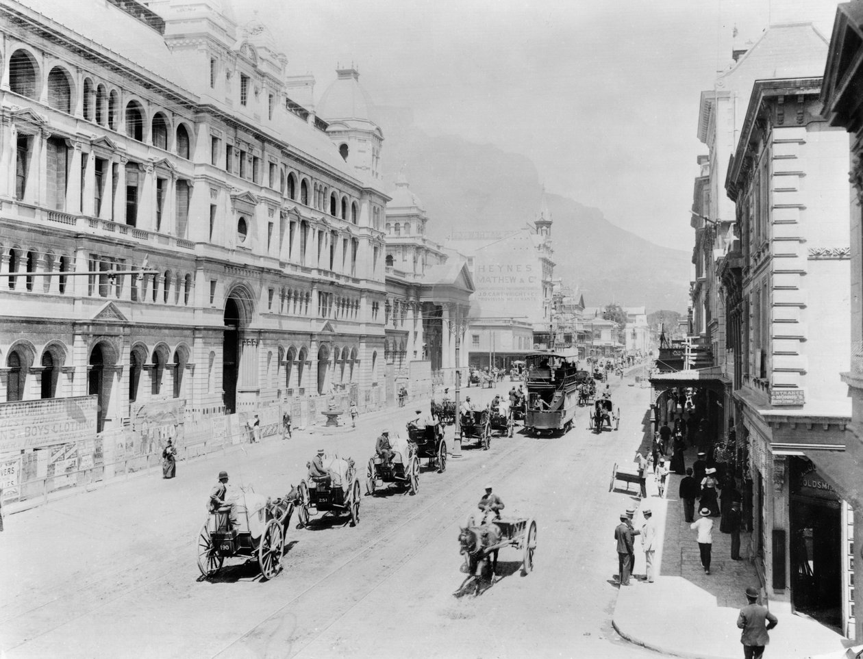 केप टाउन: न्यू अडरलेली स्ट्रीट, c.1914 (bw फोटो) द्वारा फ्रेंच फोटोग्राफर