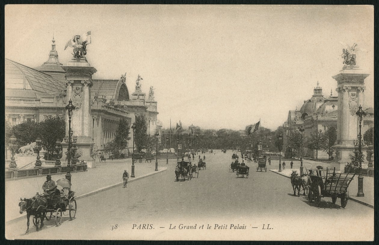 ग्रांड और स्मॉल पैलेस, पेरिस, c.1900 (फोटोलिथो) को दर्शाने वाला पोस्टकार्ड द्वारा फ्रेंच फोटोग्राफर