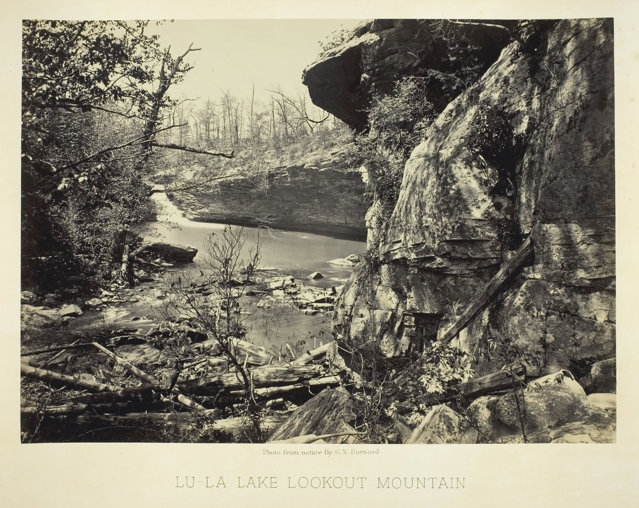 लू-ला लेक लुकआउट माउंटेन, 186466। द्वारा जॉर्ज एन। बरनार्ड