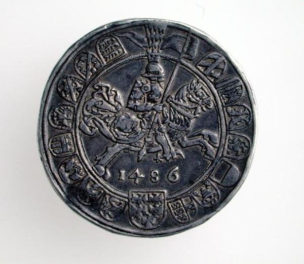 सिगिस्मंड (1439-96) के गिल्डिनर (प्रतिभा) टिरोल की गिनती, हॉल मिंट, 1486 (ओब्स्वर) (सिल्वर) (रिवर्स देखने के लिए 168059) द्वारा जर्मन स्कूल