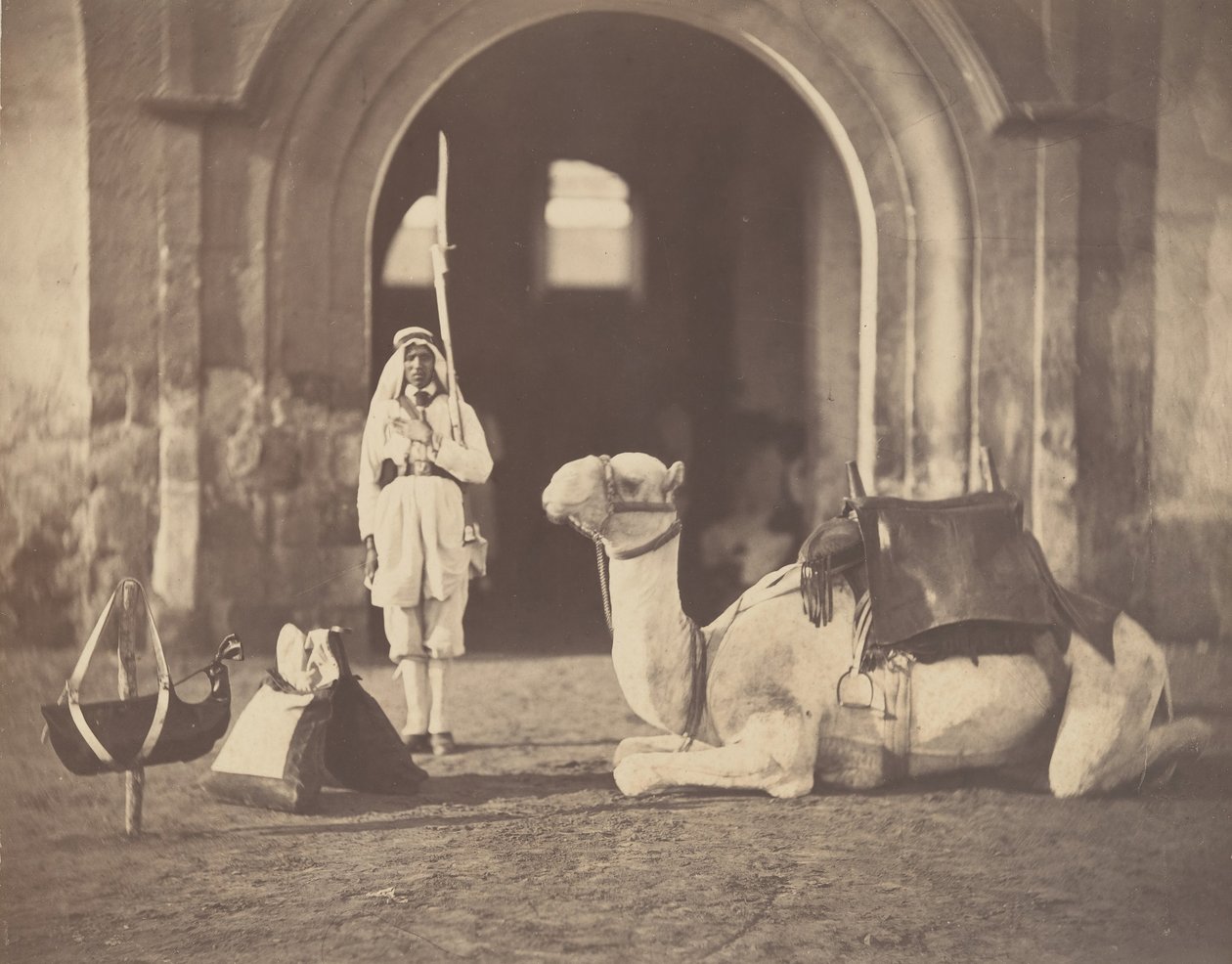[सैनिक और सैन्य ऊंट], 1866। द्वारा गुस्ताव लेग्रे
