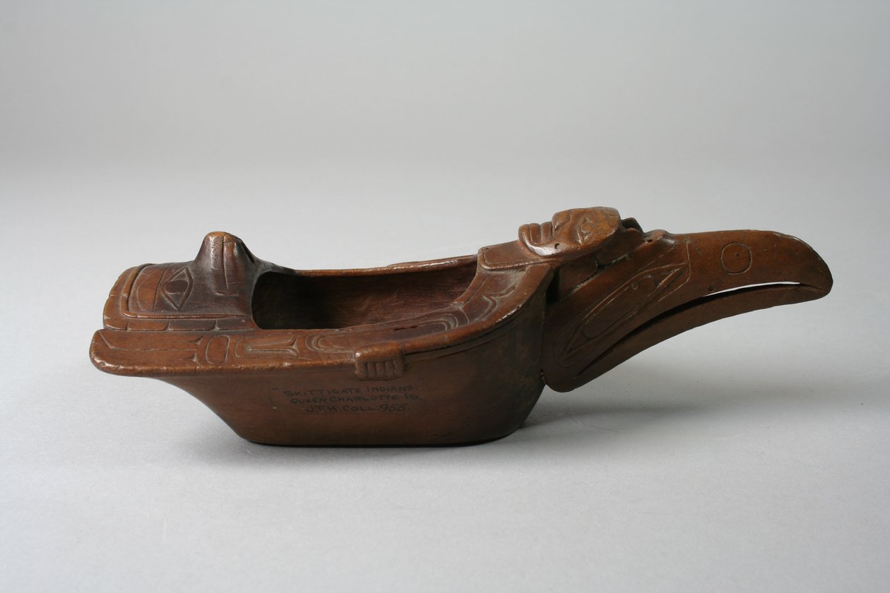 रेवेन बाउल, c.1870 (लकड़ी और पेंट) द्वारा haida