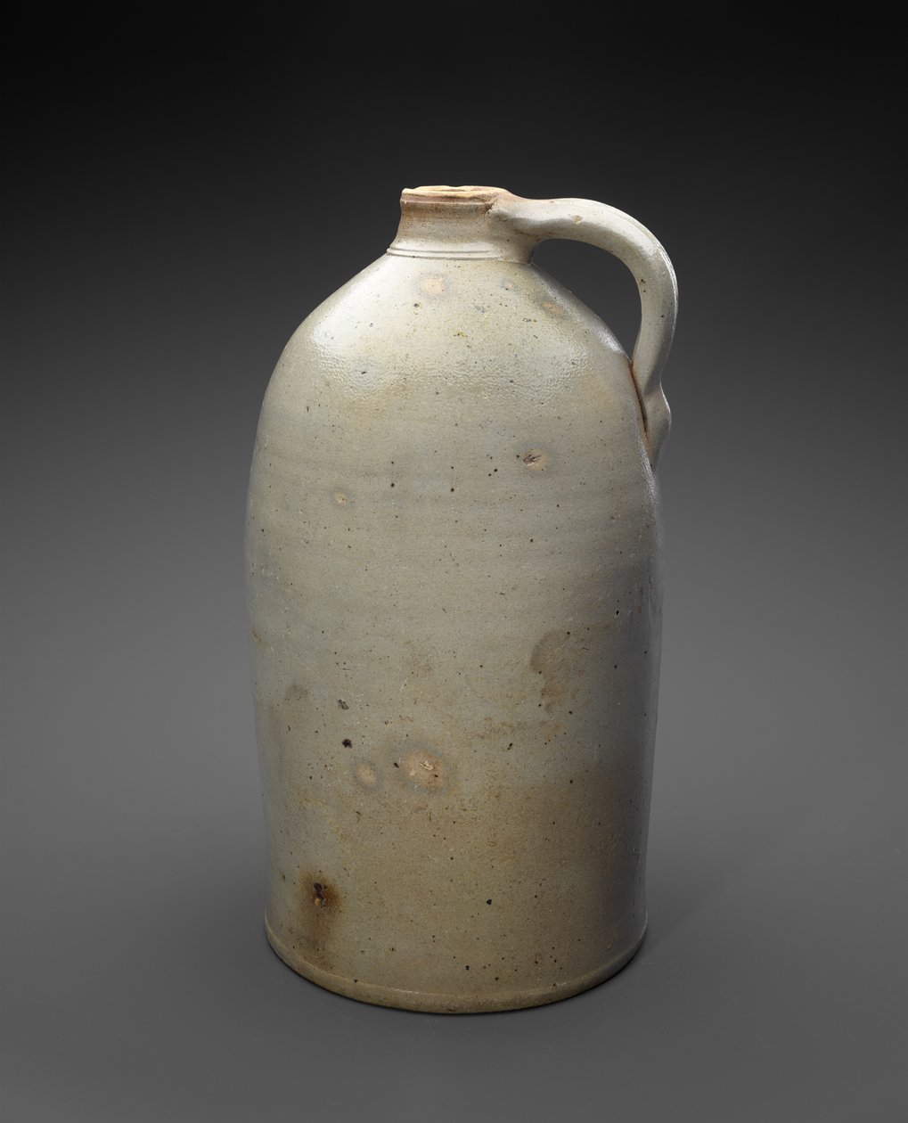 जुग, स। 1873-1882 (नमक-घुटा हुआ स्टोनवेयर) द्वारा आइजैक सॉटल्स पॉटरी