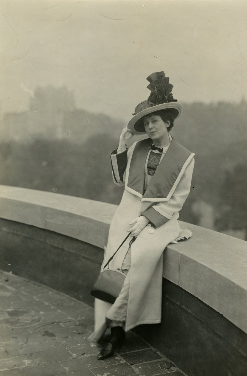 वियोला एलन, c.1920-30 (जिलेटिन सिल्वर फोटो) द्वारा जेसी टार्बो बील्स