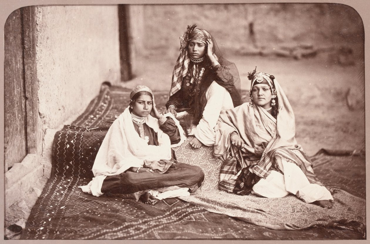 नौच लड़कियां, काबुल, 1879 द्वारा जॉन बर्क