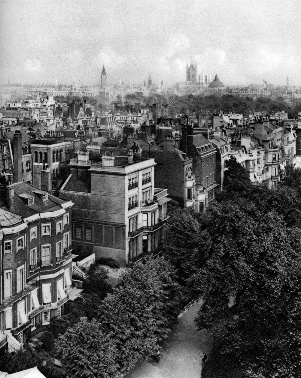 क्वींस वॉक, ग्रीन पार्क, लंदन, 1926-1927 के साथ मकान। द्वारा McLeish