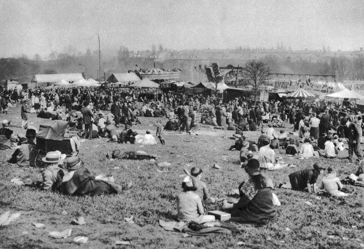 लंदन बैंक हॉलिडे कार्निवल, हैमस्टेड हीथ, लंदन, 1926-1927। द्वारा McLeish