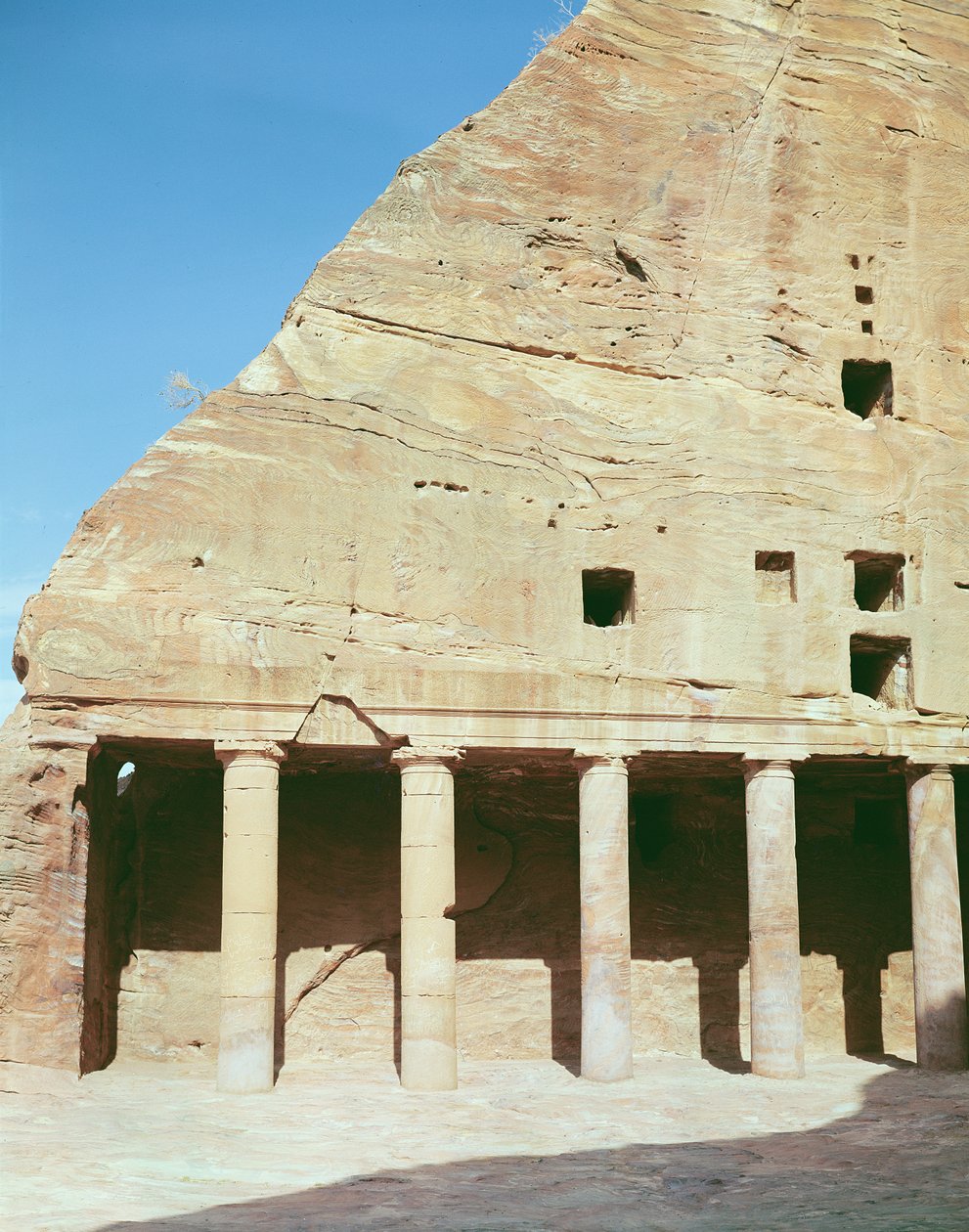 एक पार्श्व उपनिवेश का दृश्य द्वारा Nabatean