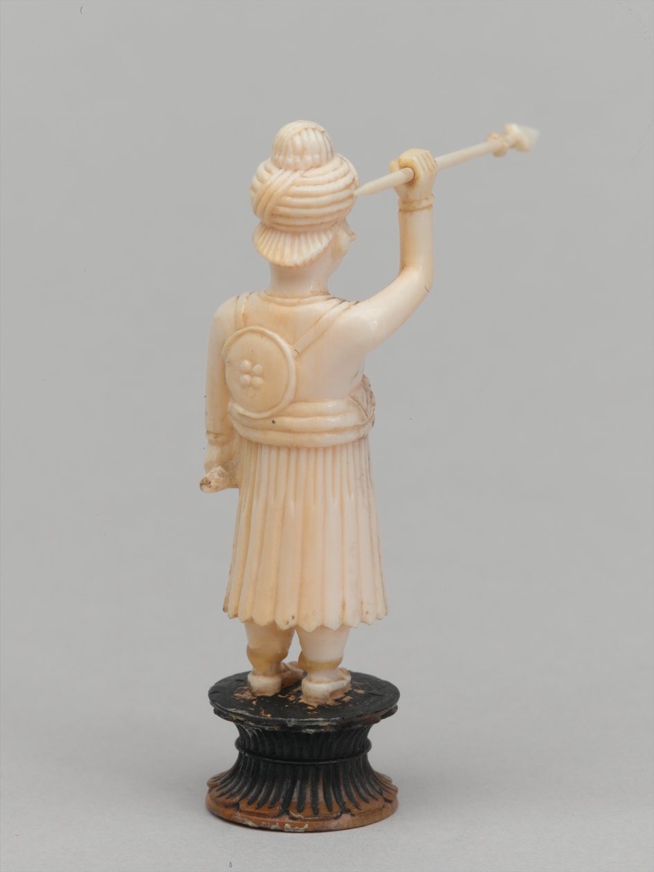 काला मोहरा, शतरंज का टुकड़ा, भारत, 1820 लगभग द्वारा पॉल बढ़ई