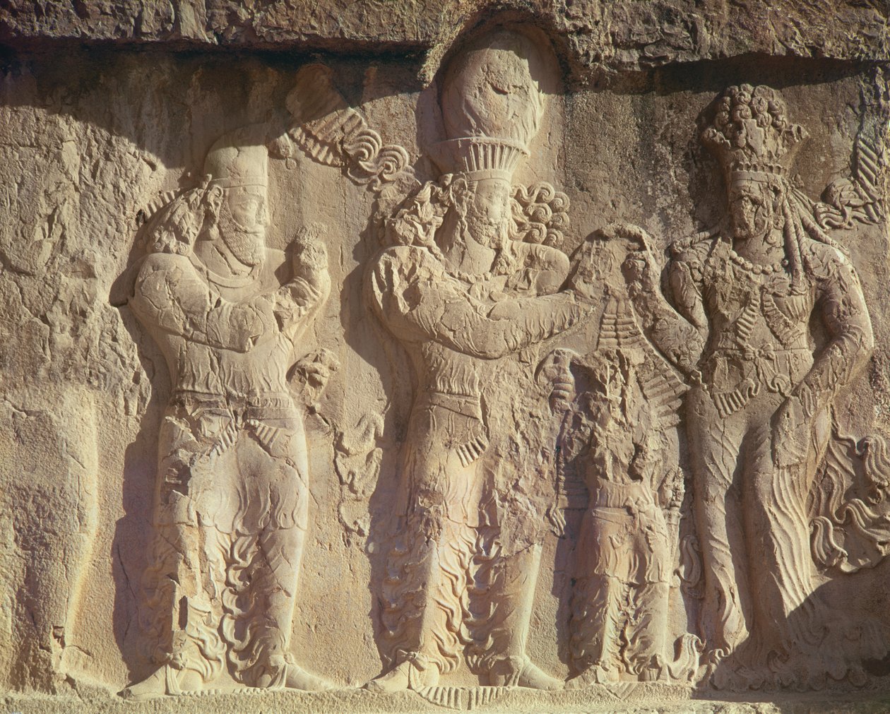 देवी अनहिता, सासनियन द्वारा नरस का निवेश, 226-651 ई .। द्वारा फारसी स्कूल