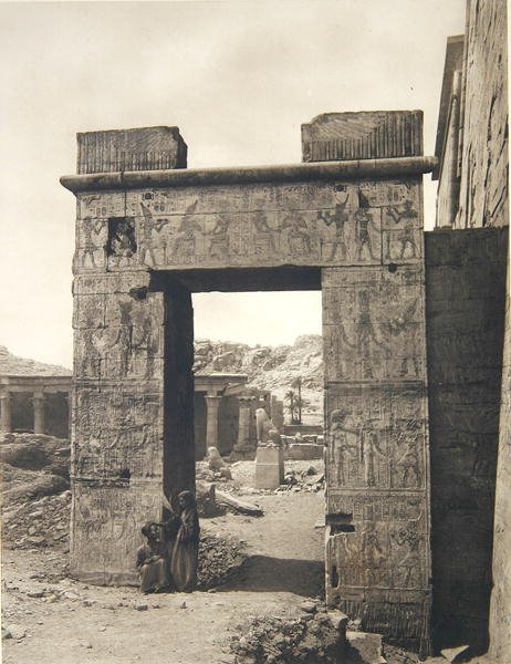 फिलै में आइसिस का मंदिर द्वारा आरएम जुंगेंदेल