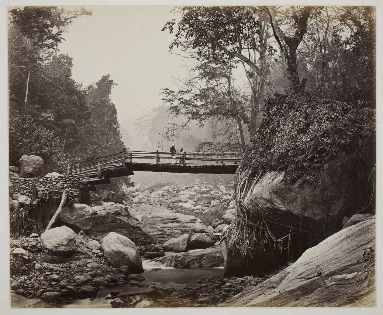 शीर्षक रहित [नदी पर फुटब्रिज], सी. 1865. द्वारा सैमुअल बॉर्न