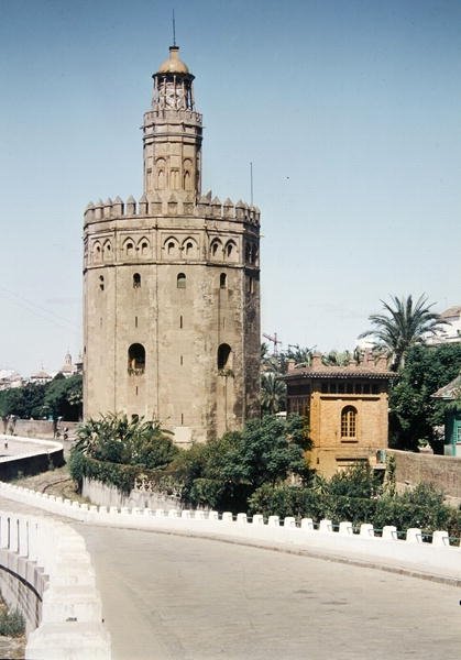 टोर्रे डेल ओरो (टॉवर ऑफ गोल्ड) ने c.1220 का निर्माण किया द्वारा स्पेनिश स्कूल