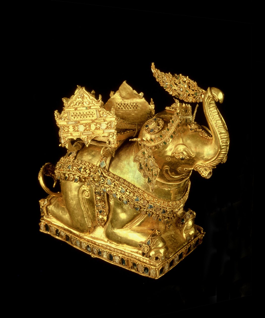 हाथी (सोना) द्वारा थाई स्कूल