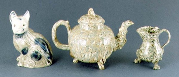 चायदानी और क्रीम गुड़, c.1745-50 (एगेट वेयर) द्वारा थॉमस व्हिडिलन
