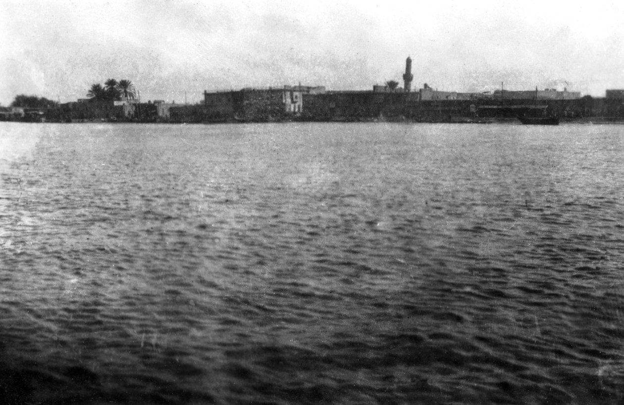 अमारा, टिगरिस नदी पर, मेसोपोटामिया, 1918 द्वारा अज्ञात