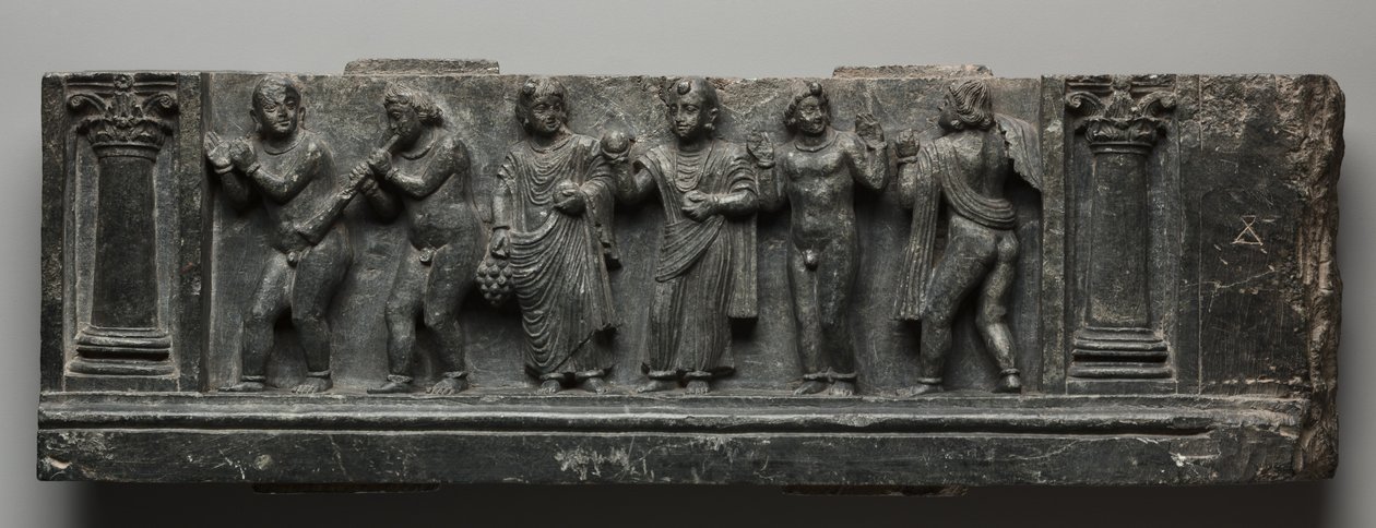 बैचेनीयन राहत, 1-100। द्वारा अज्ञात