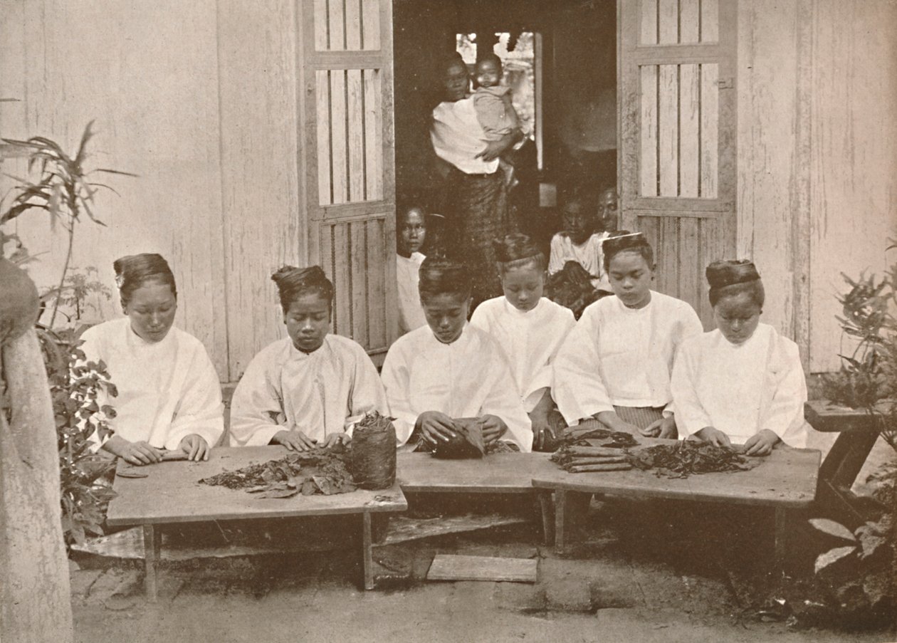 बर्मी सिगार मेकर्स, 1900। द्वारा अज्ञात