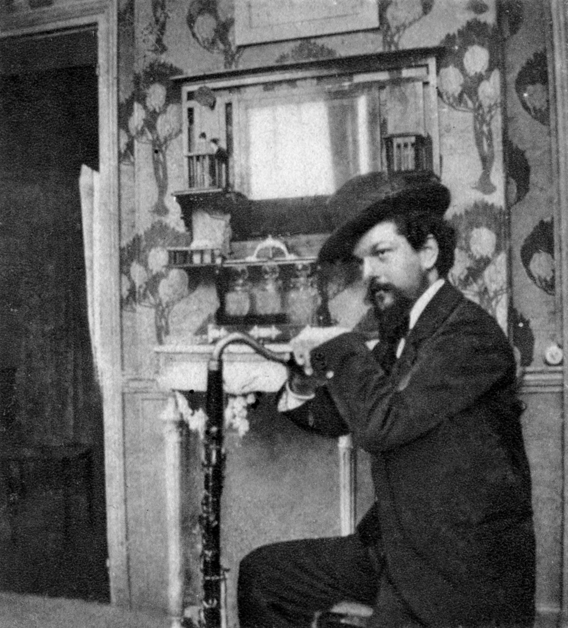 क्लॉड डेब्यू, फ्रांसीसी संगीतकार, 1909 द्वारा अज्ञात