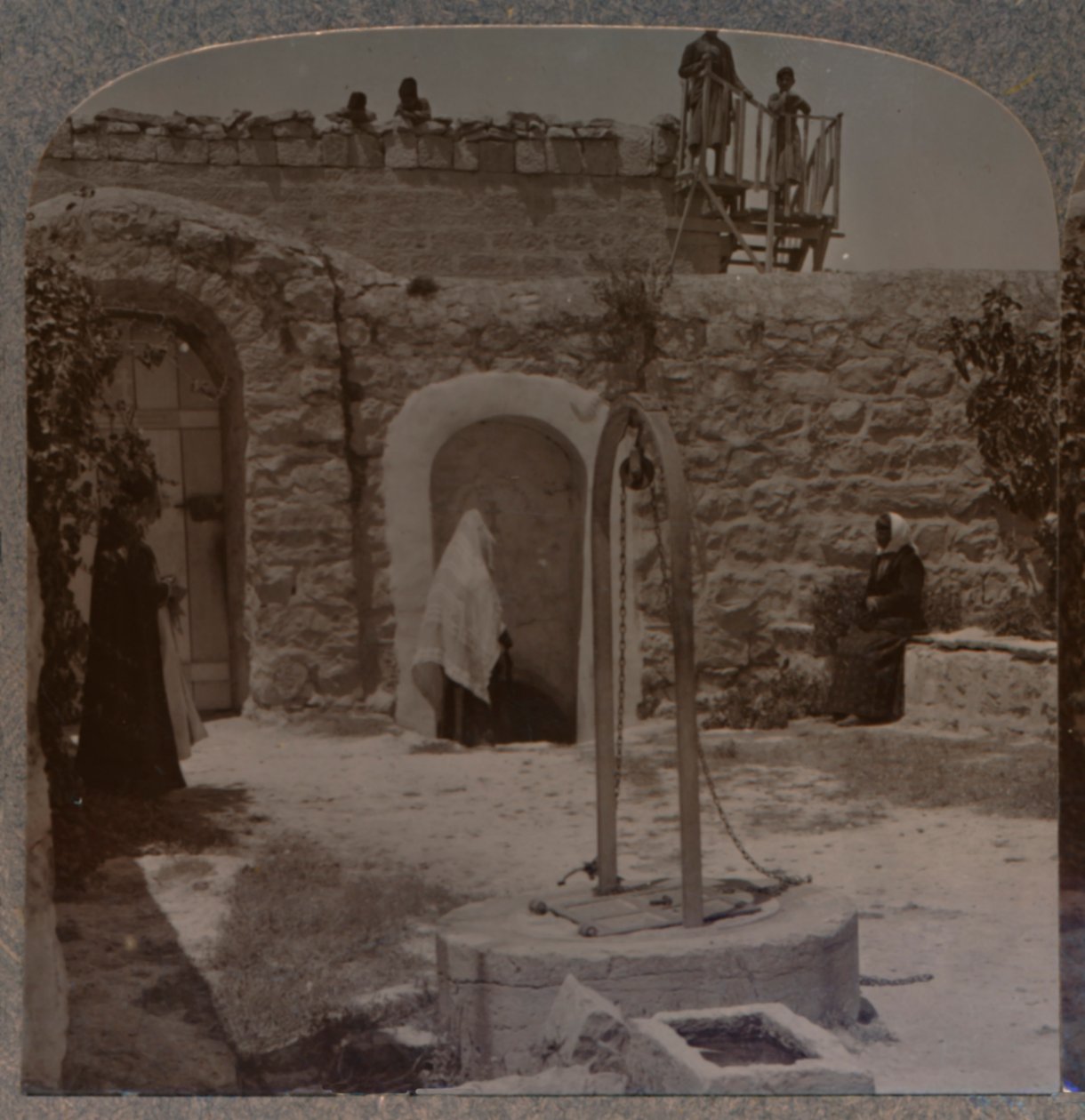 बेथलेहम के बाहरी इलाके में अच्छी तरह से डेविडसन, c1900 द्वारा अज्ञात