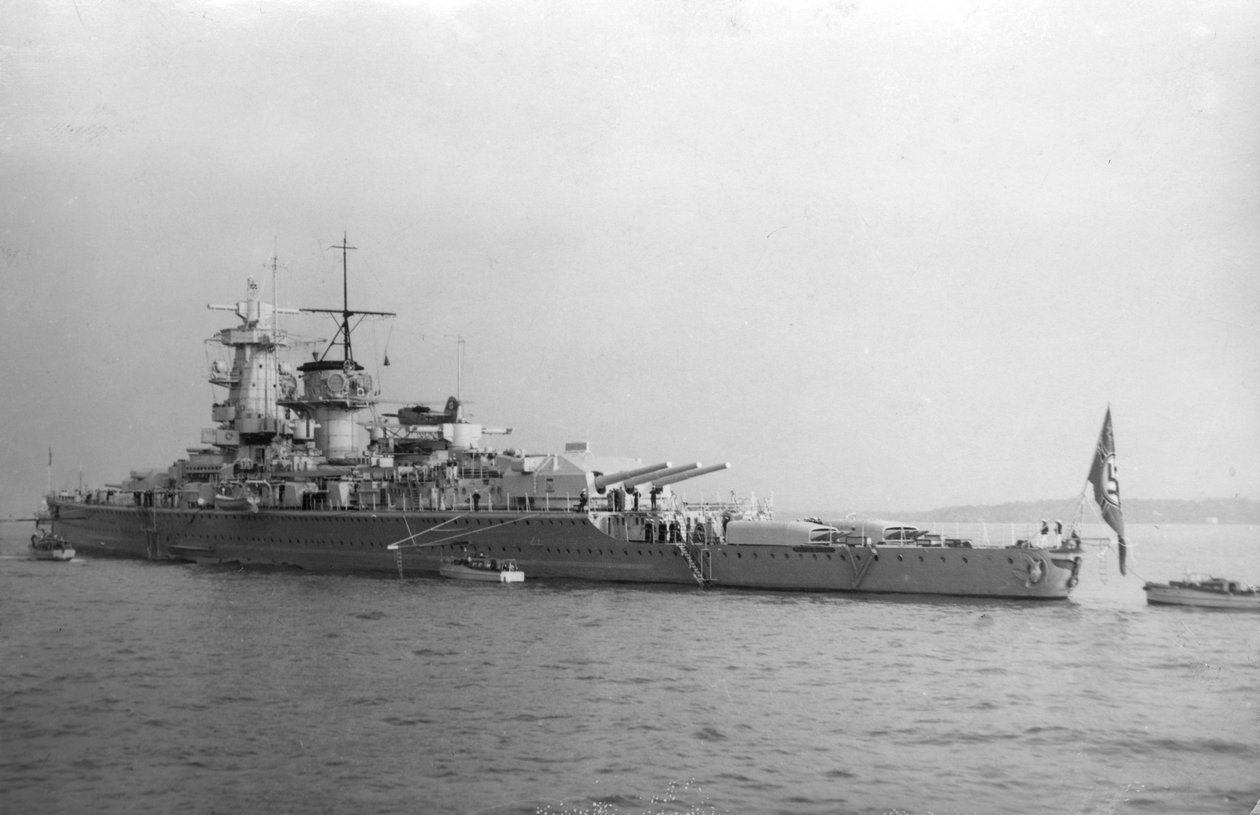जर्मन पॉकेट युद्धपोत एडमिरल ग्राफ स्पि, 1937 द्वारा अज्ञात