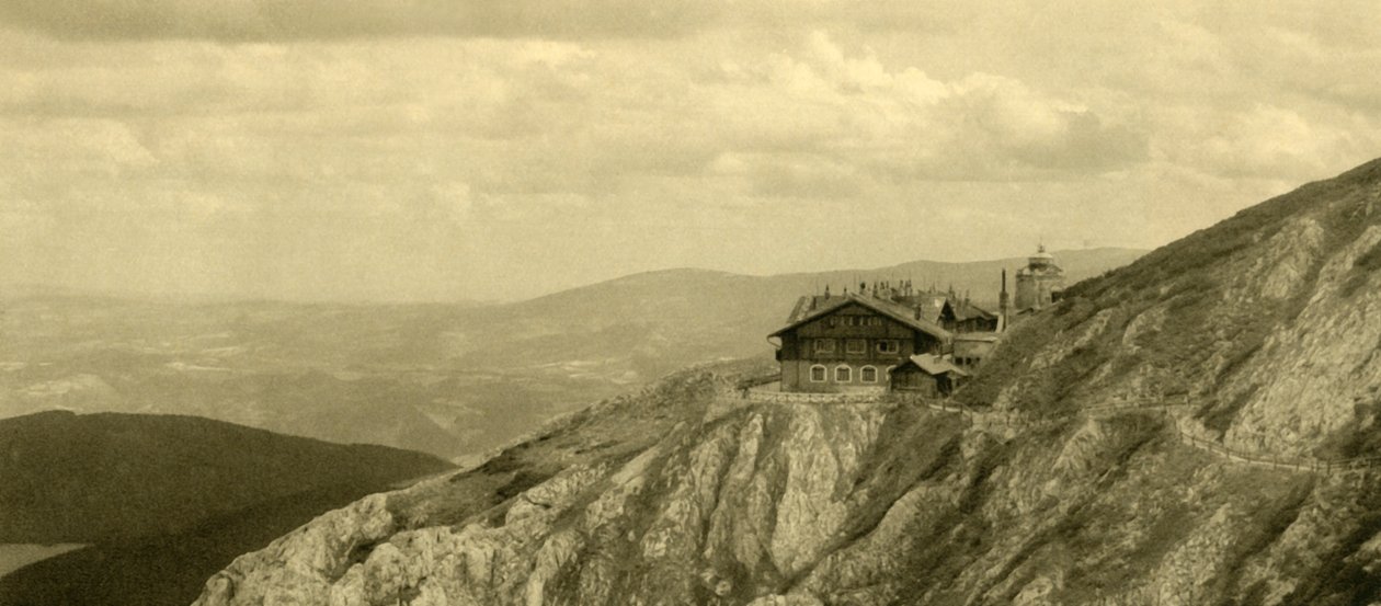 होटल श्नीबर्ग, लोअर ऑस्ट्रिया, c1935। द्वारा अज्ञात