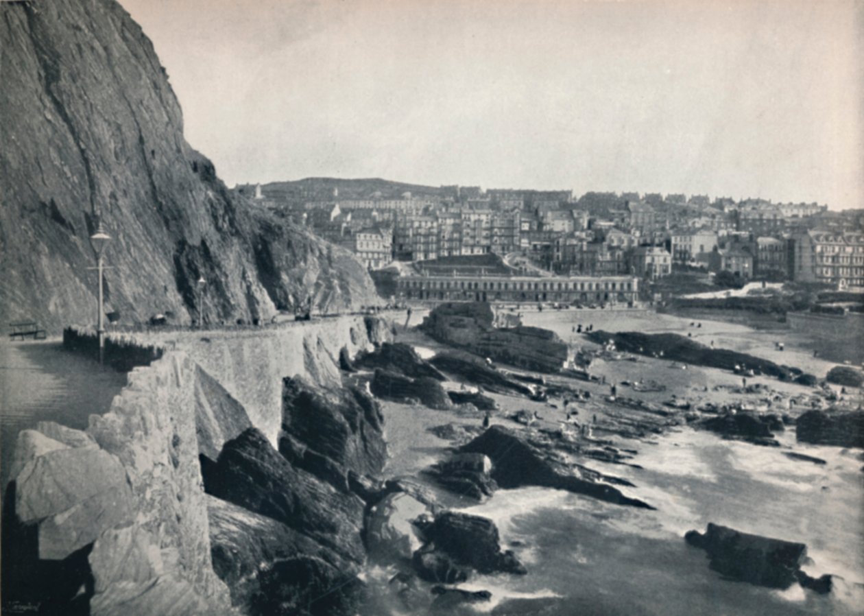 इलफ्राकोम्ब - जनरल व्यू, दिखा कैपस्टोन परेड, 1895 द्वारा अज्ञात