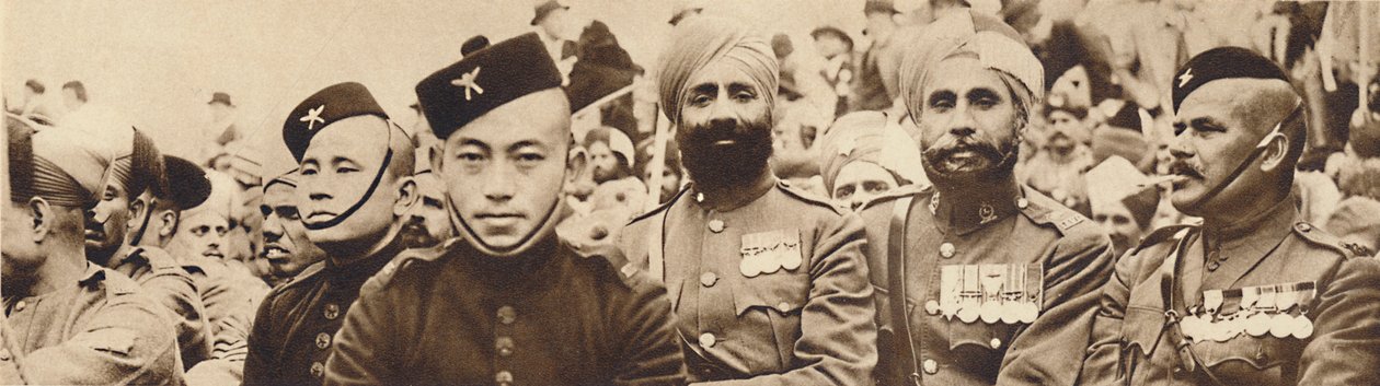इंडियन हीरोज, 1937 द्वारा अज्ञात