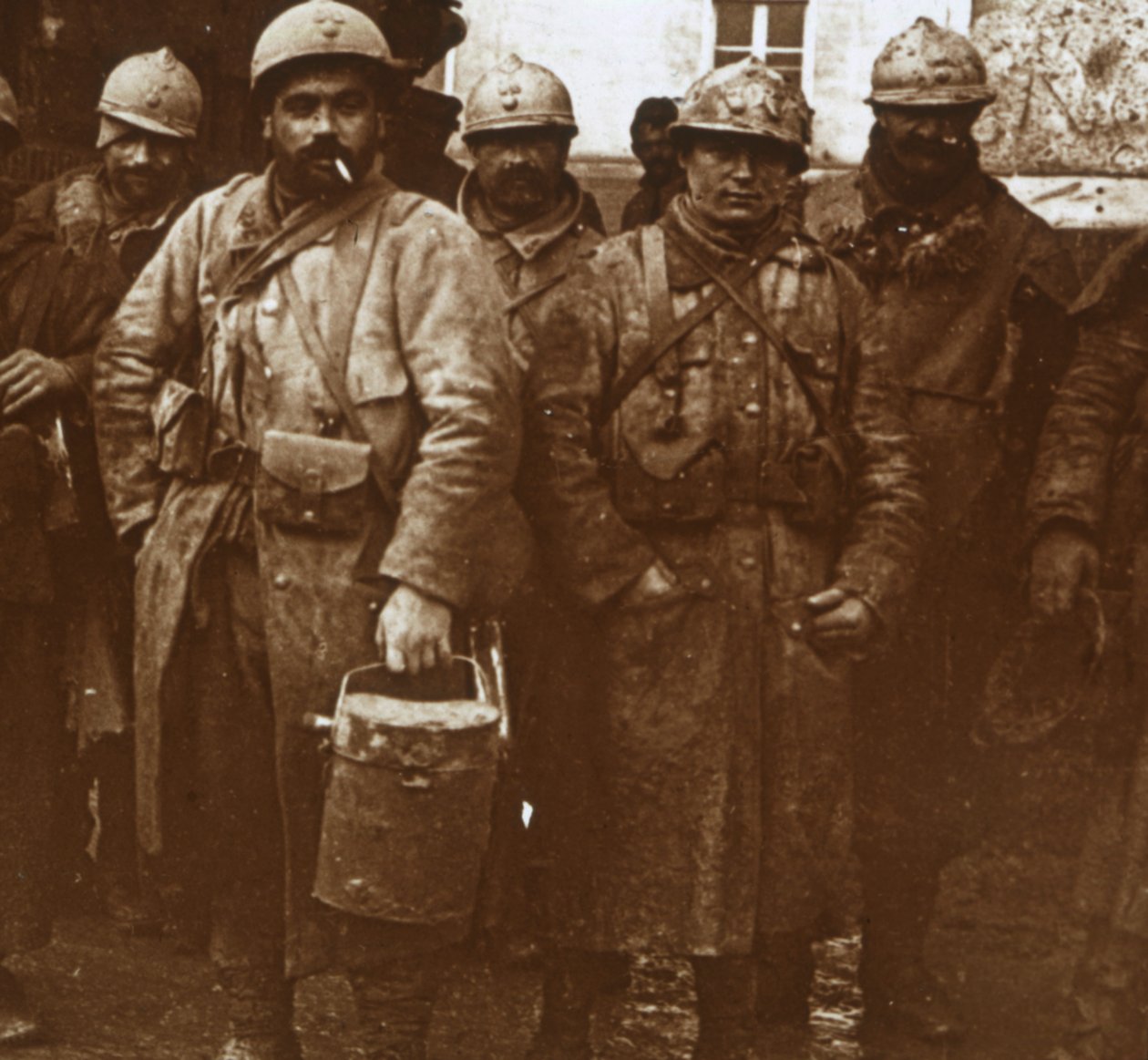 लेस एपरगेस, उत्तरी फ्रांस, c1914-c1918। द्वारा अज्ञात