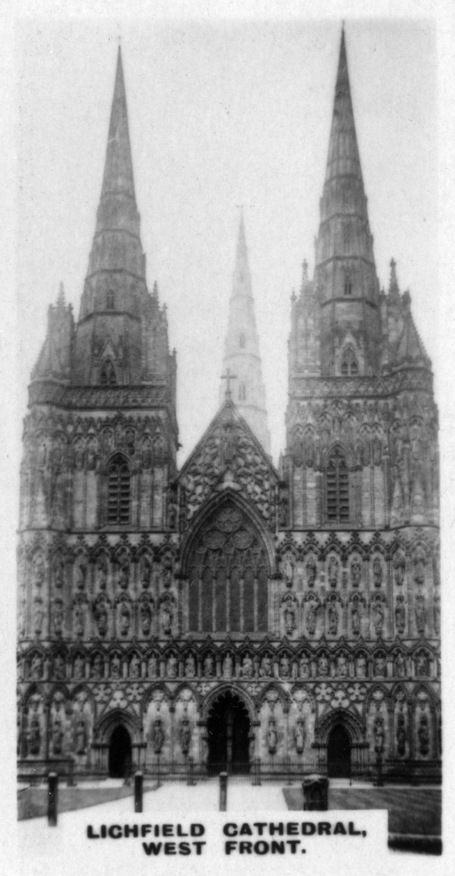 लिचफील्ड कैथेड्रल, वेस्ट फ्रंट, स्टैफ़र्डशायर, c1920s द्वारा अज्ञात