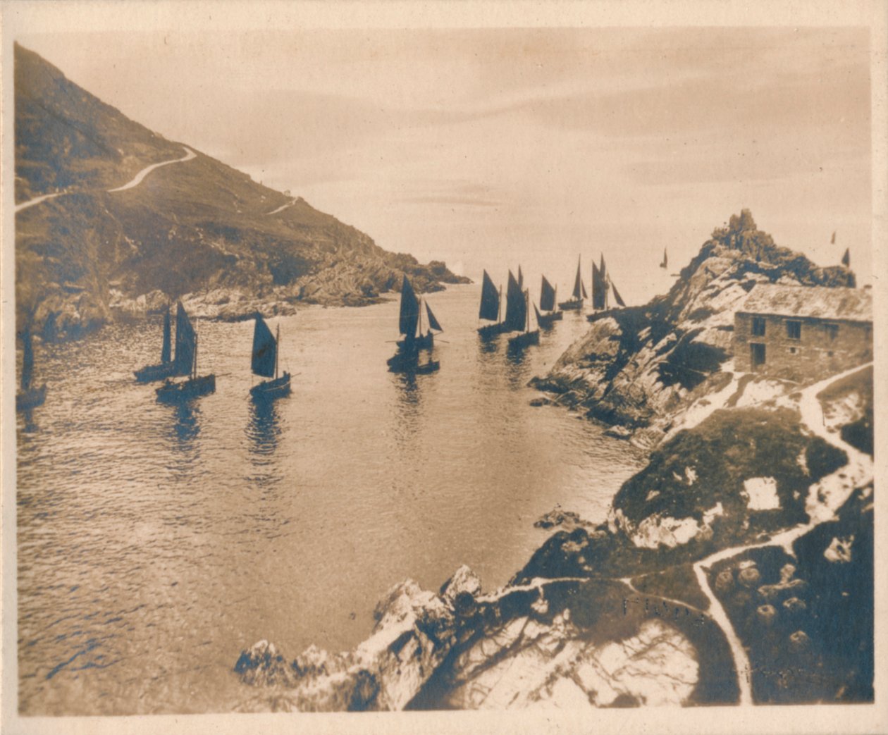 पोलपरो हार्बर एंड पीक रॉक्स, 1927 द्वारा अज्ञात