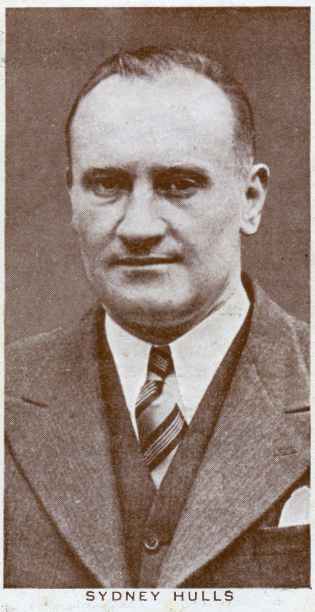 सिडनी हल्स, ब्रिटिश मुक्केबाजी प्रमोटर, 1938 द्वारा अज्ञात