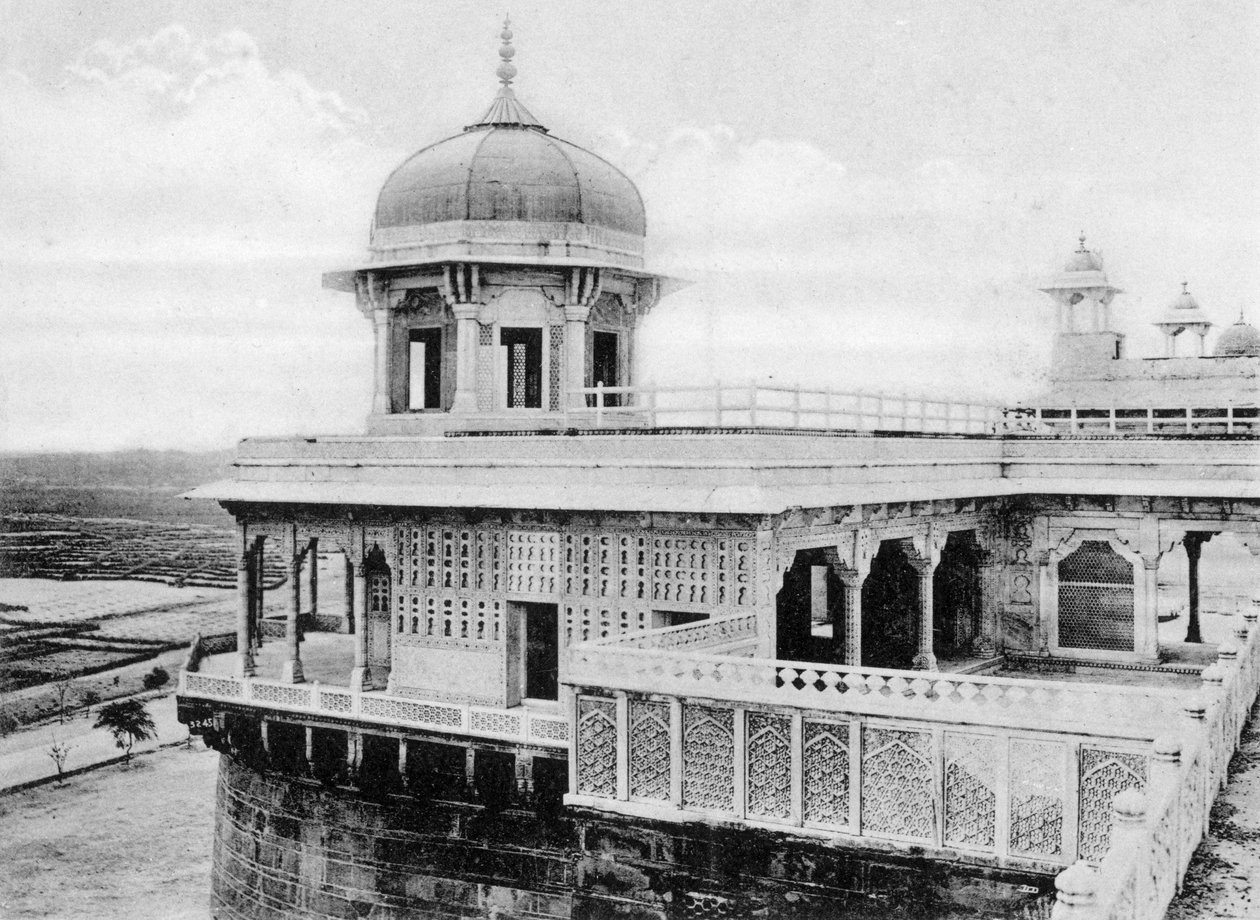 20 वीं शताब्दी के जुमाना, आगरा के पास स्वर्ण मंडप द्वारा अज्ञात