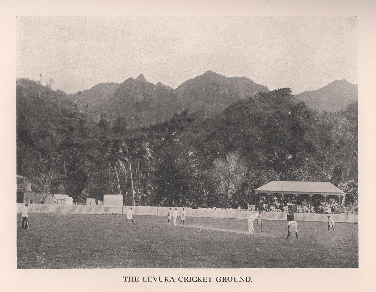 लेवुका क्रिकेट ग्राउंड, फ़िजी, 1912 द्वारा अज्ञात