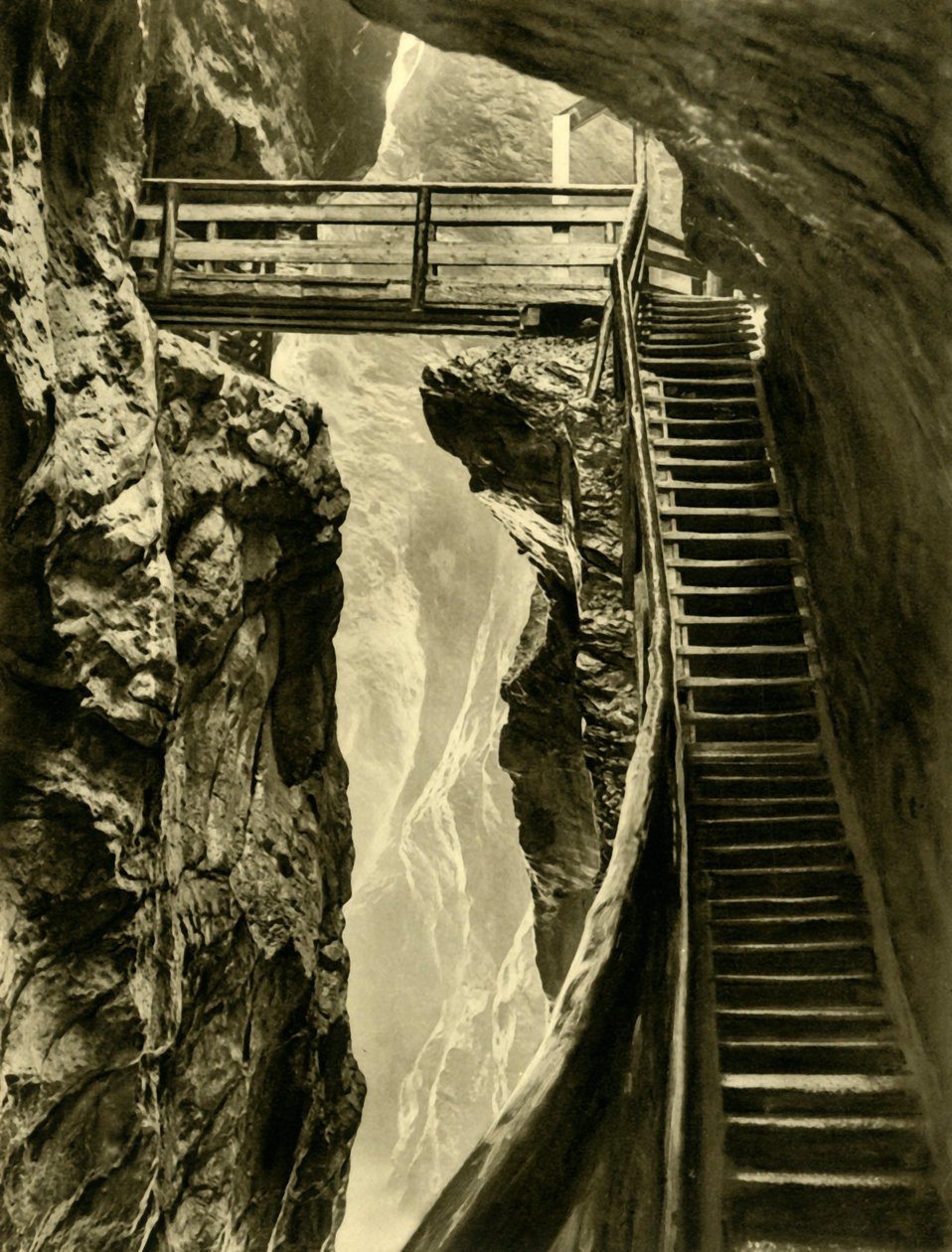द लिक्टेनस्टीन गॉर्ज, ऑस्ट्रिया, c1935। द्वारा अज्ञात