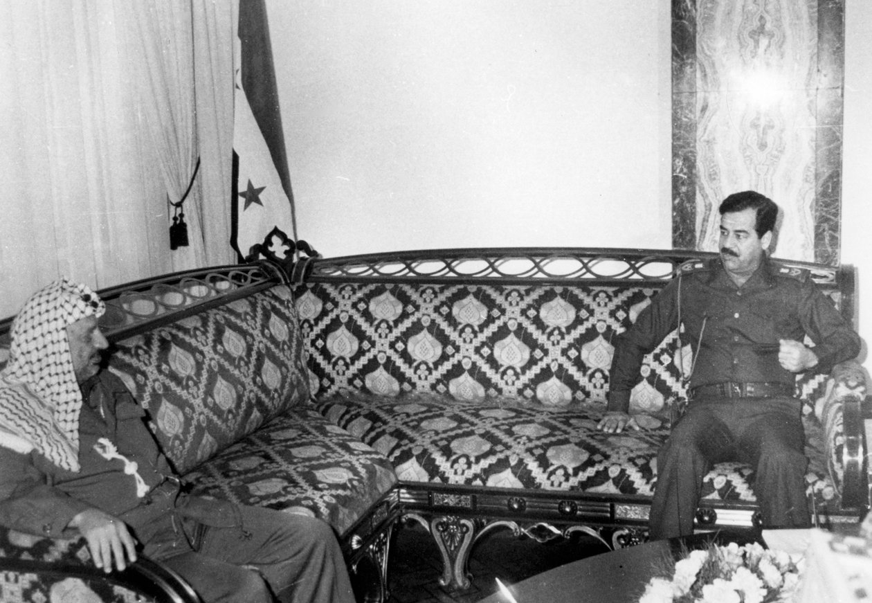 यासर अराफ़ात और सद्दाम हुसैन, इराक, 1987 द्वारा अज्ञात